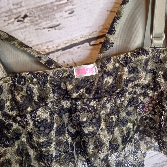 PINK Victoria's Secret Camo Bralette xs - Picture 5 of 8